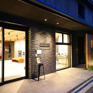 M's Sanjo Omiya *** קיוטו